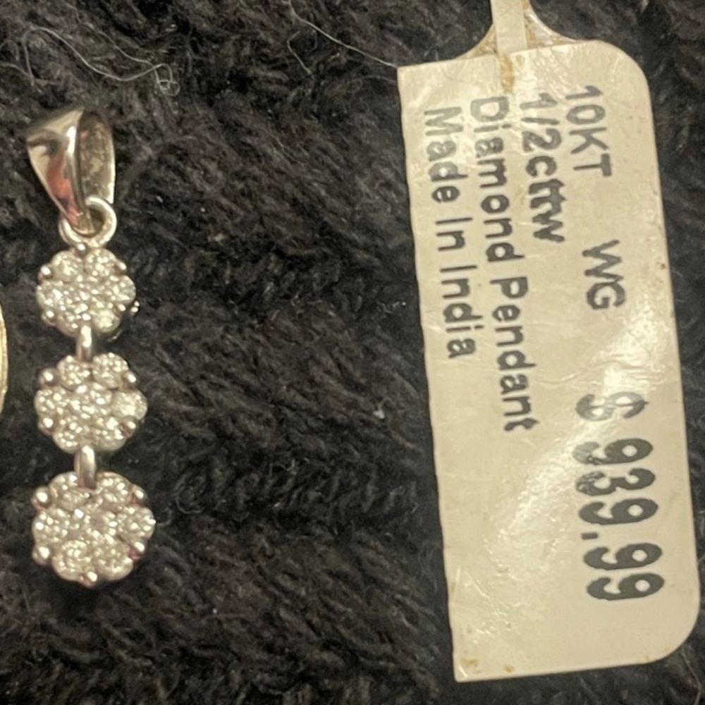 Elegant Diamond Pendant